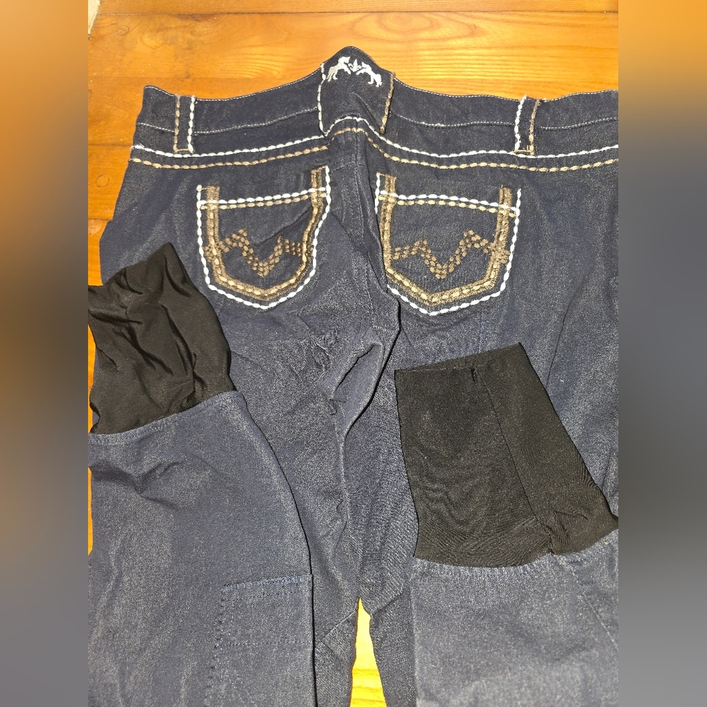 Stylish Black Jeans for Women
